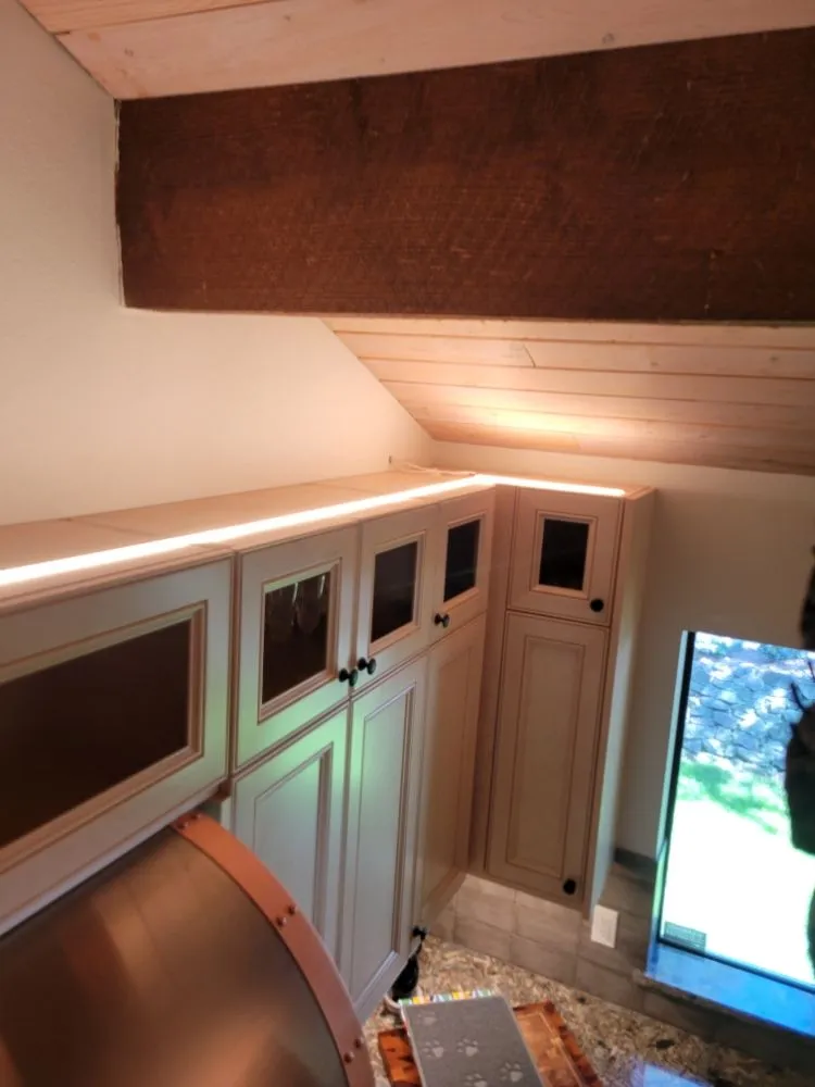 Slide of Hymer Electric