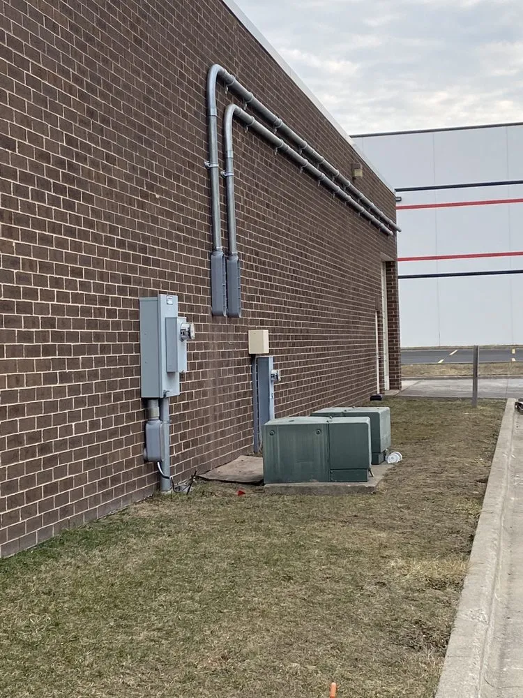 Professional circuit breaker repair in , by Hyperlight Electric