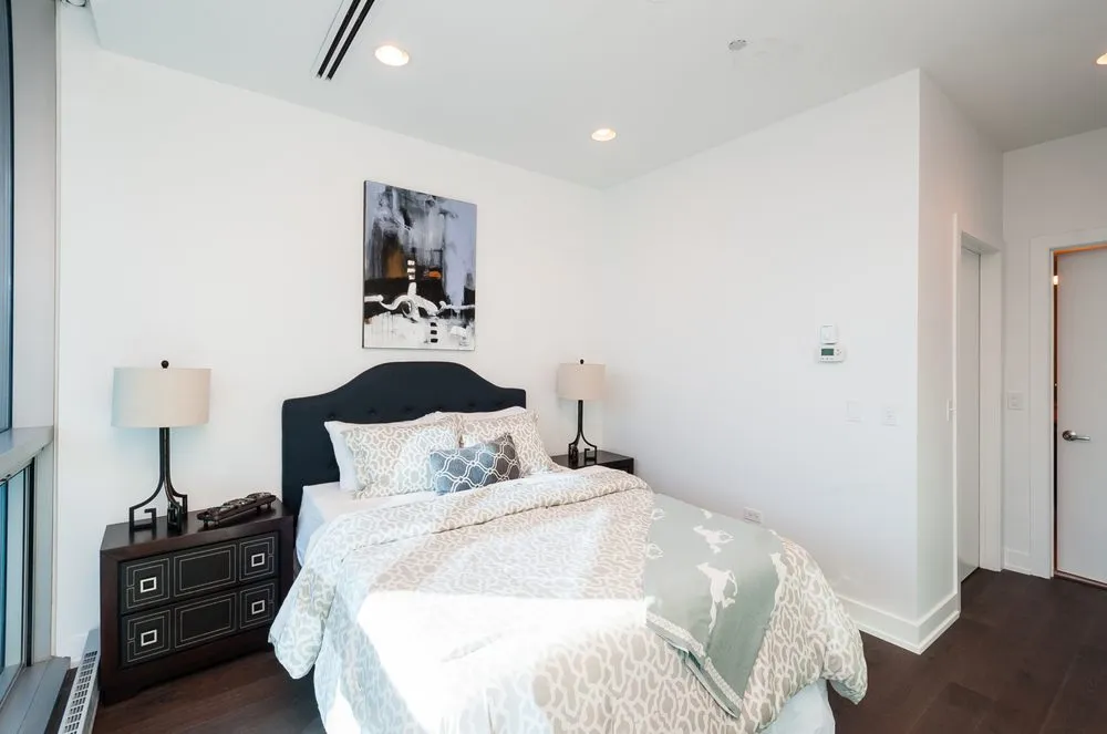 Slide of I Gotta Guy Services