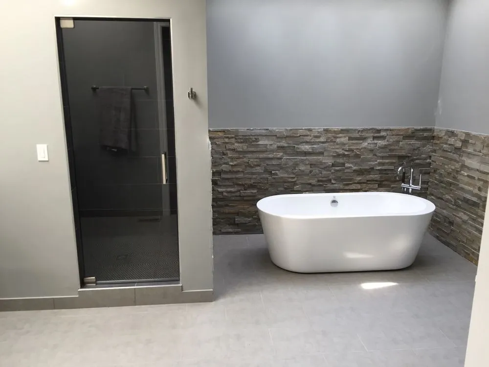 Slide of I Gotta Guy Services