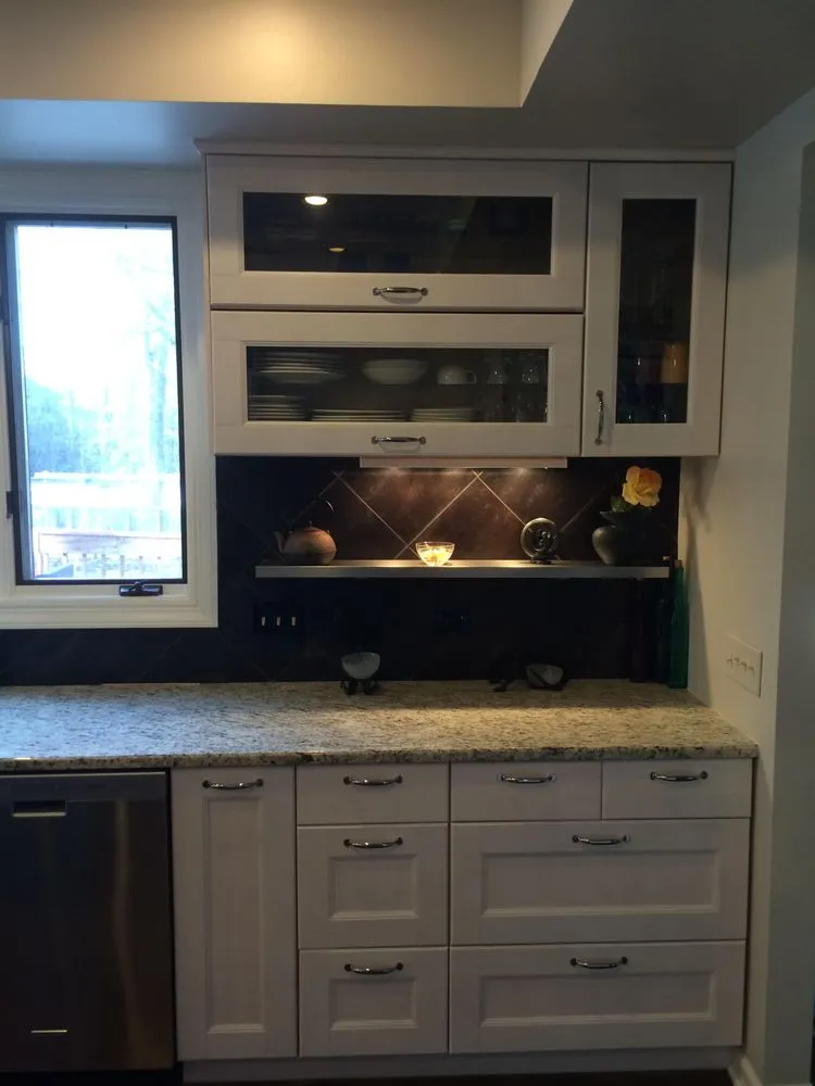 Slide of I Gotta Guy Services