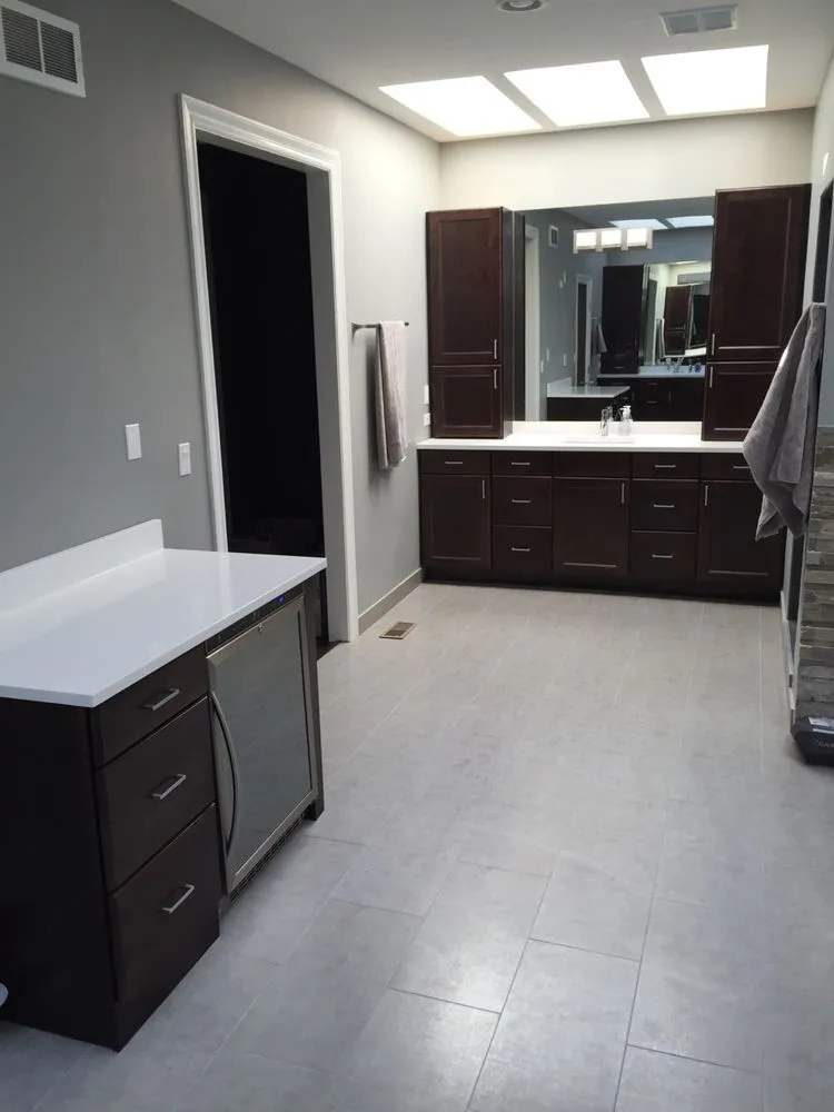 Slide of I Gotta Guy Services