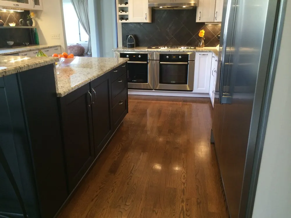 Slide of I Gotta Guy Services