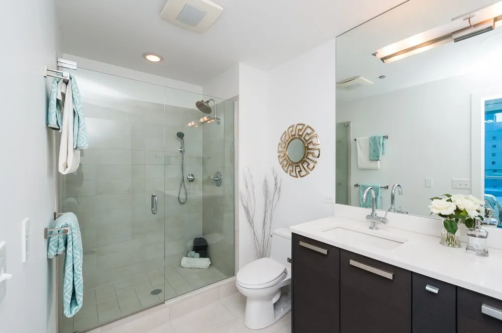 Slide of I Gotta Guy Services