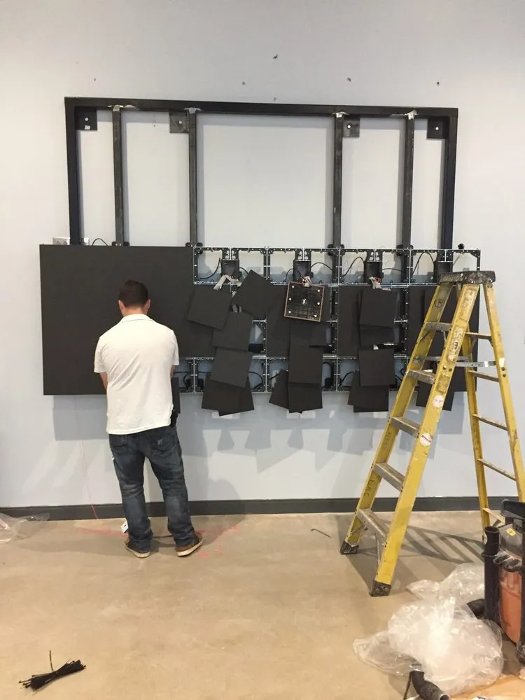 Slide of I MOUNT TVs