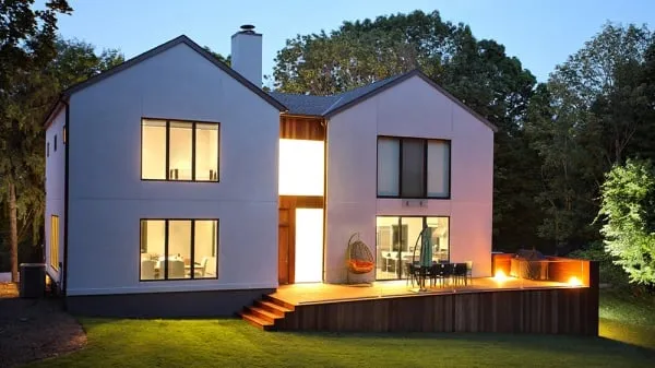 Slide of I Q Electric