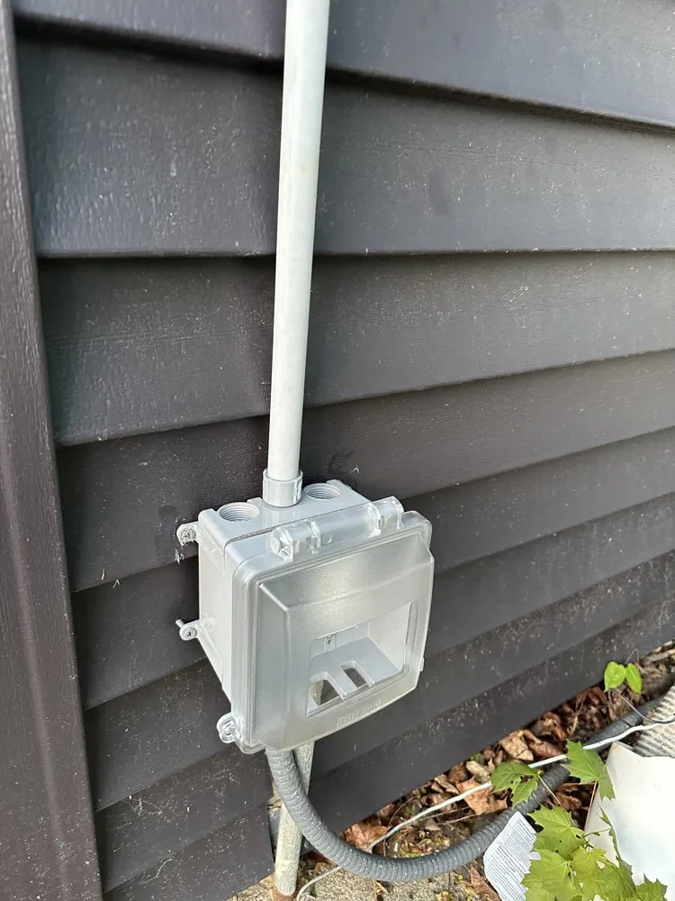 Slide of I-ReM Electric & Construction