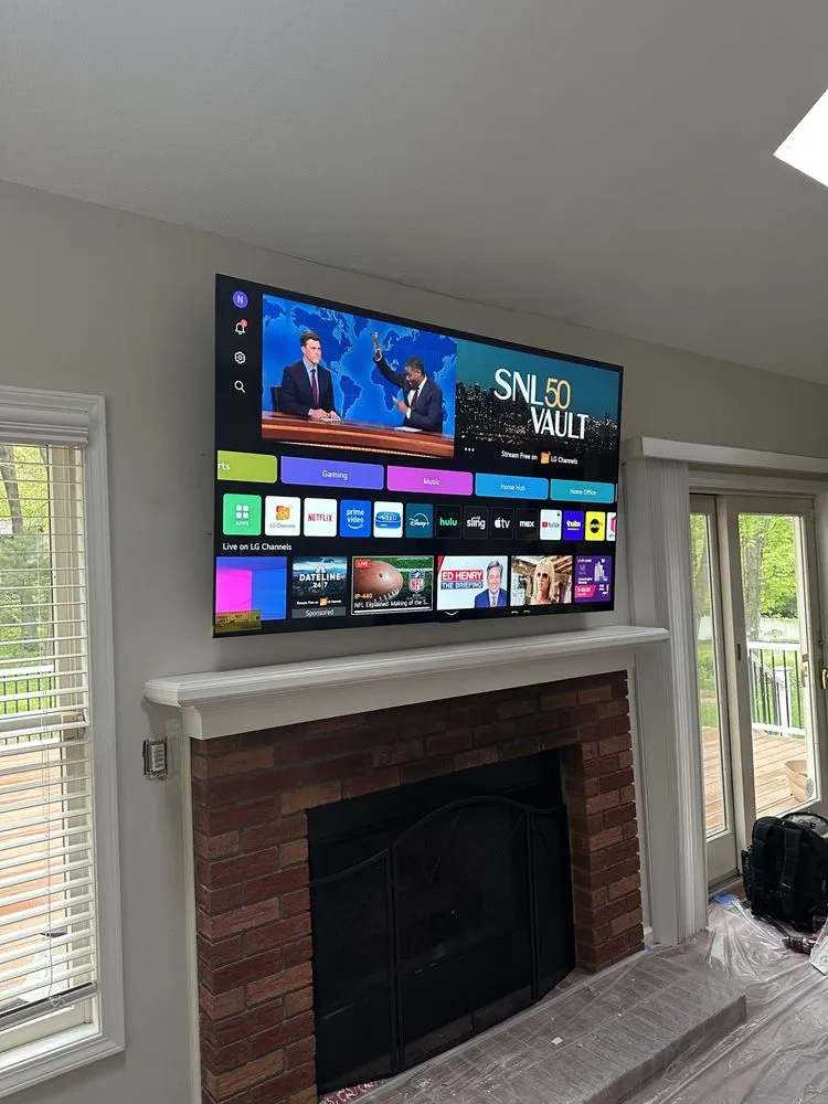 Professional electrician providing lighting installation in , 