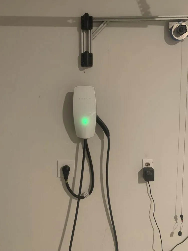 Slide of I2T Inspections And Electrical Services