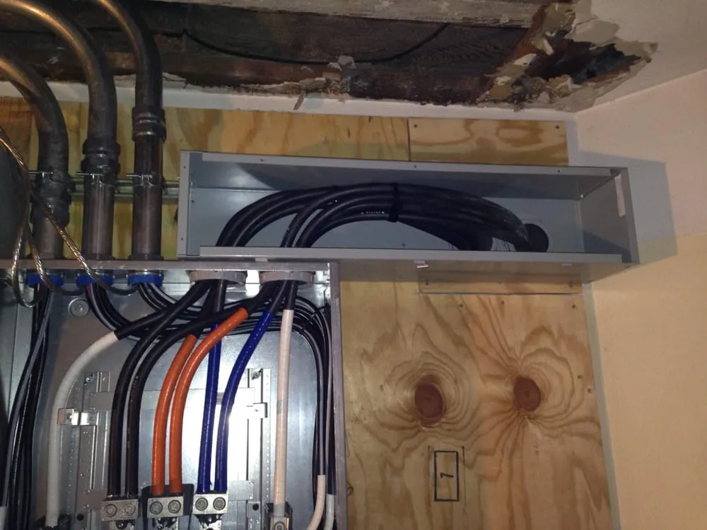 Slide of Ian's Electrical Contracting