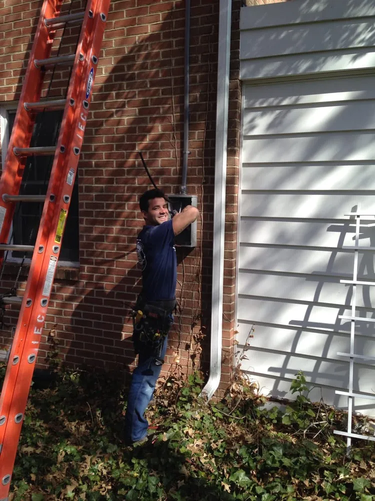 Slide of Ian's Electrical Contracting