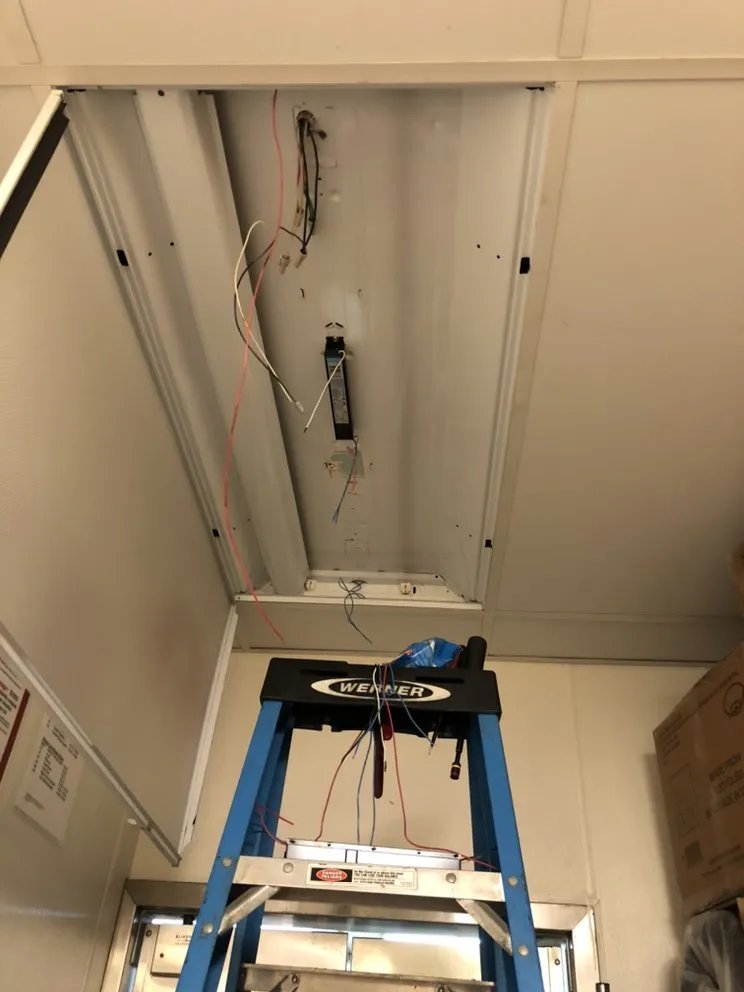 Slide of IbarraServices