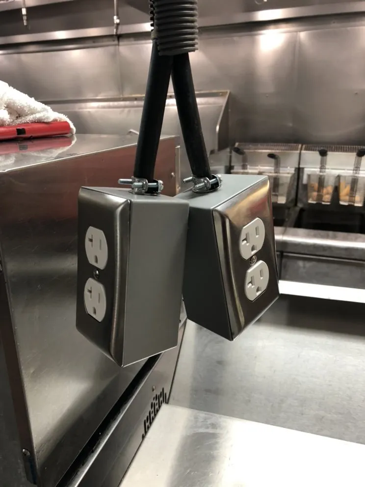 Slide of IbarraServices