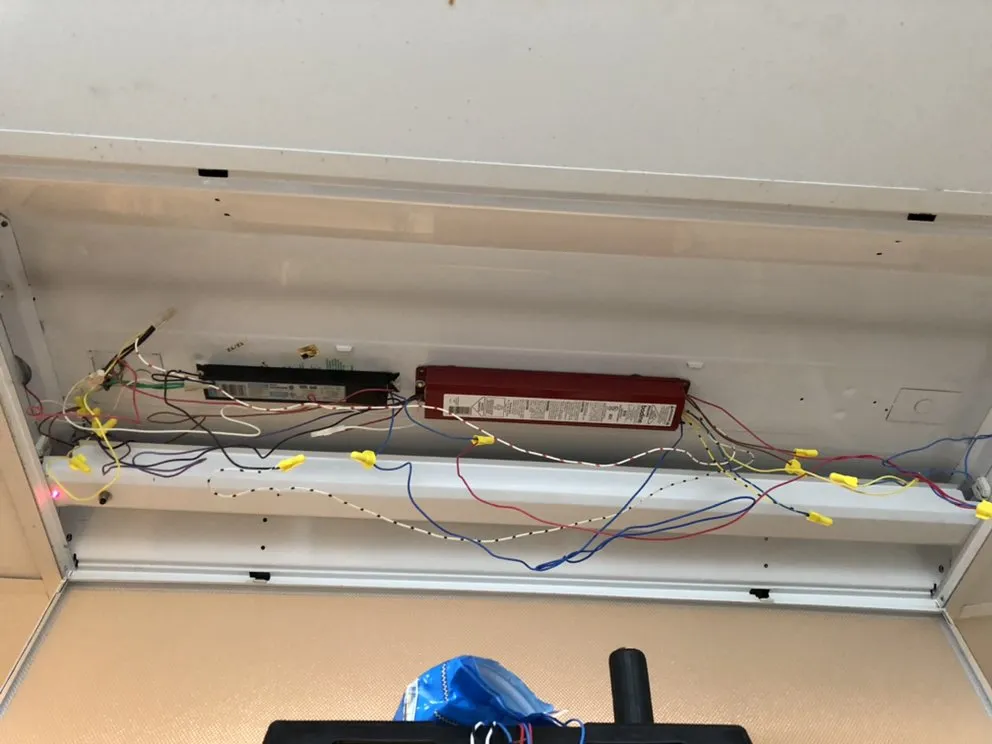 Slide of IbarraServices