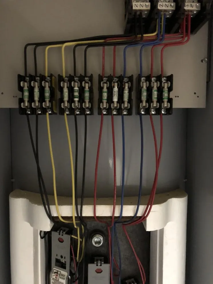 Slide of IbarraServices