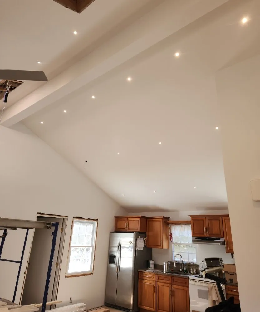 Expert electrician providing circuit breaker repair in , 