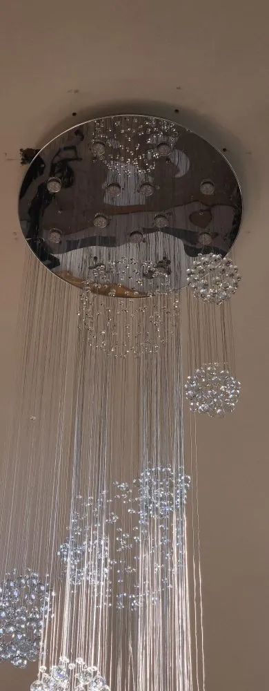 Expert electrician providing emergency electrical service in , 