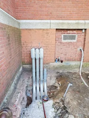 Icon West Corporation Logo