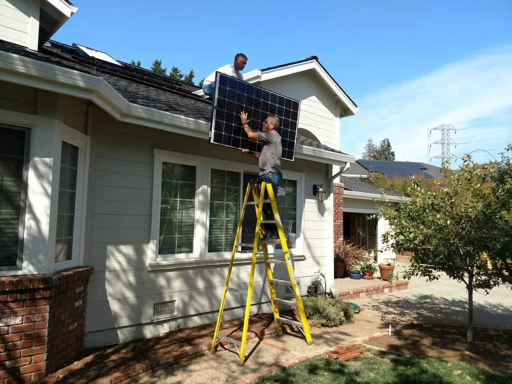 Licensed electrician providing emergency electrical service in ,