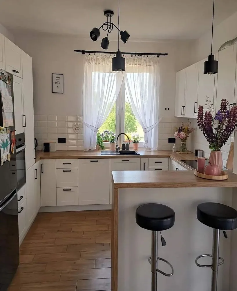 Slide of Idyllic Construction