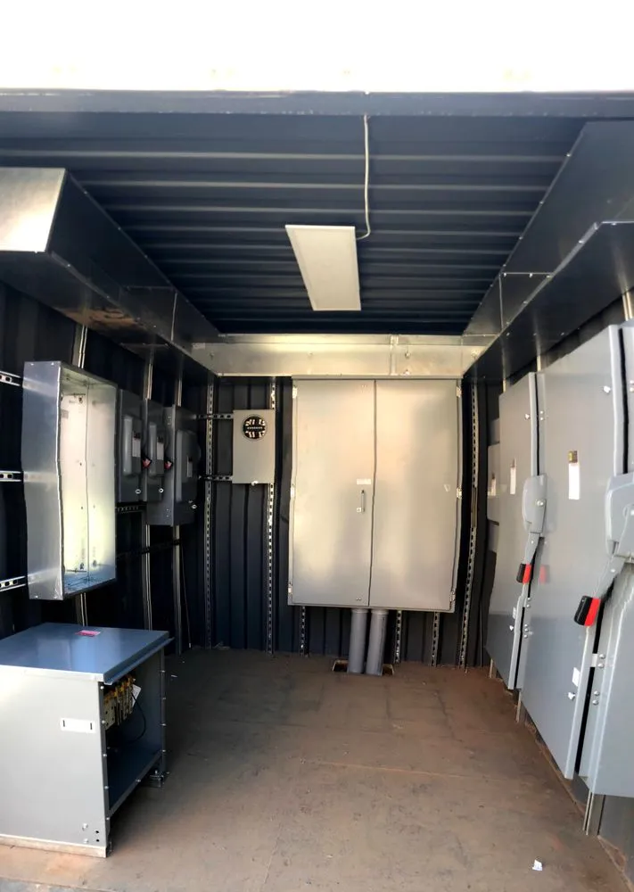 Emergency electrician providing lighting installation in MONTGOMRY VLG, MD - I&F ELECTRICIAN CONTRACTOR