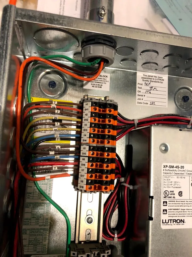 Emergency outlet and switch repair service in MONTGOMRY VLG, MD - I&F ELECTRICIAN CONTRACTOR