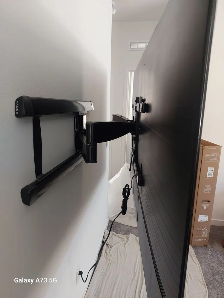 Slide of If We Can’t We Won't Handyman Services