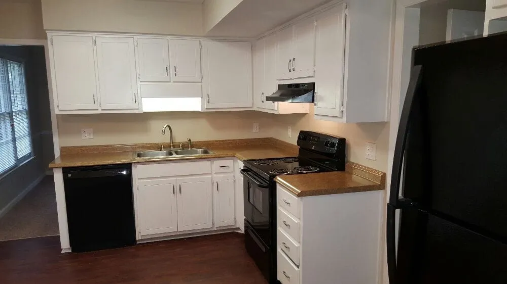 Expert emergency electrical service in Woodbury, GA by iFixit Handyman Services