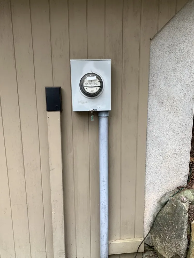 Slide of Ignozza Electric