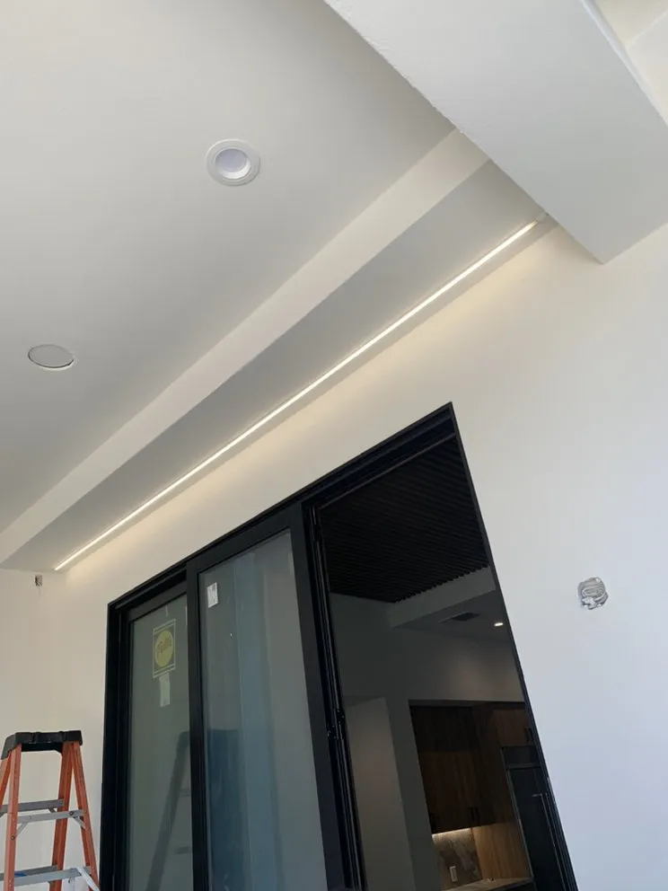 Slide of iKnow Electric