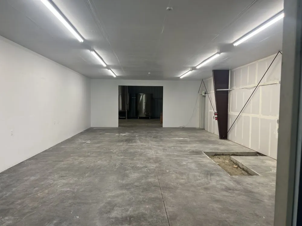 Slide of iKnow Electric