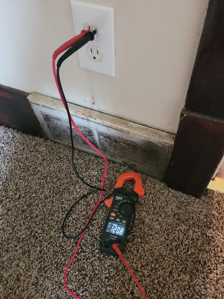 Slide of Illiana Electrical