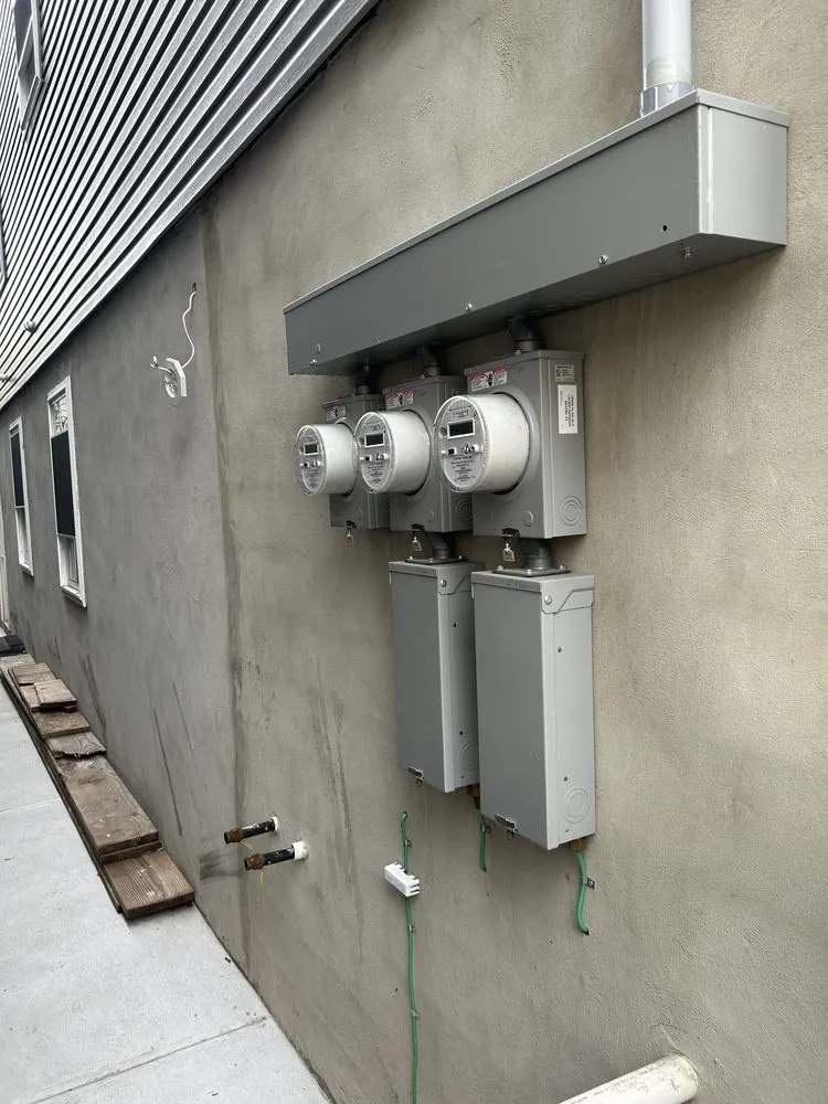 Slide of Illumelectric