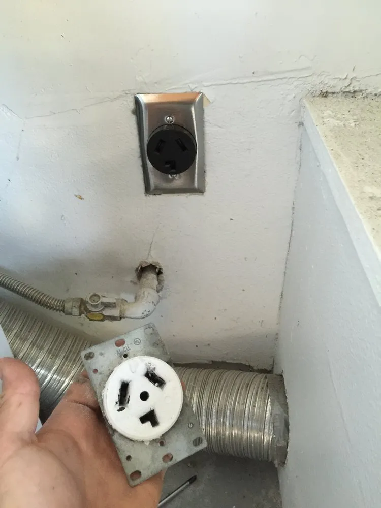 Reliable lighting installation in ,  by Illuminating Electric