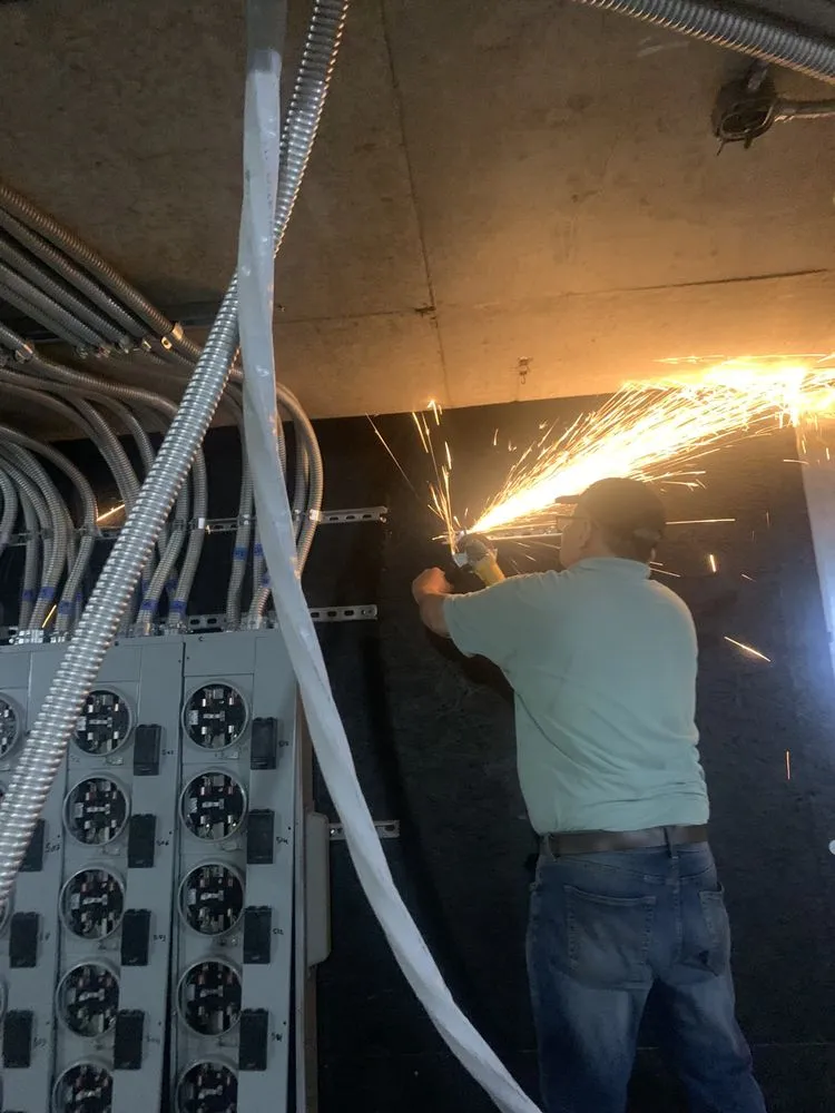 Slide of Illumni Electric