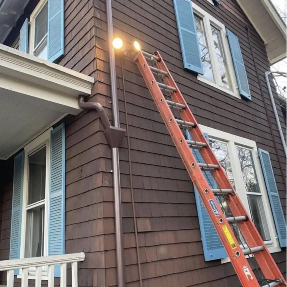 Slide of Illumni Electric