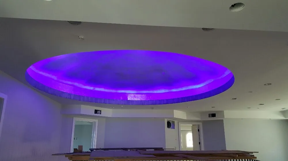 Certified electrician providing lighting installation in Montrose, CA - Illusion Electric