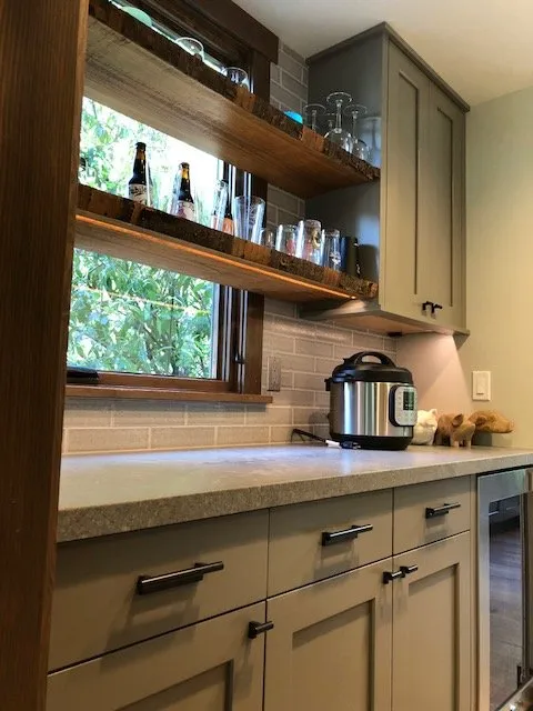 Reliable electrician providing lighting installation in , 