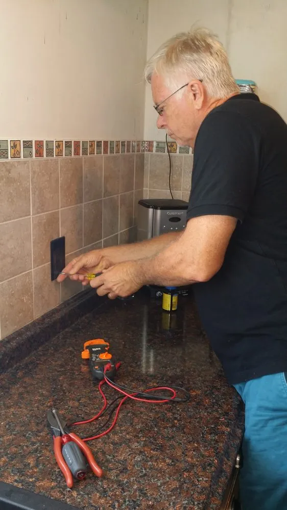 Slide of Imperial Electric Service Of Pinellas