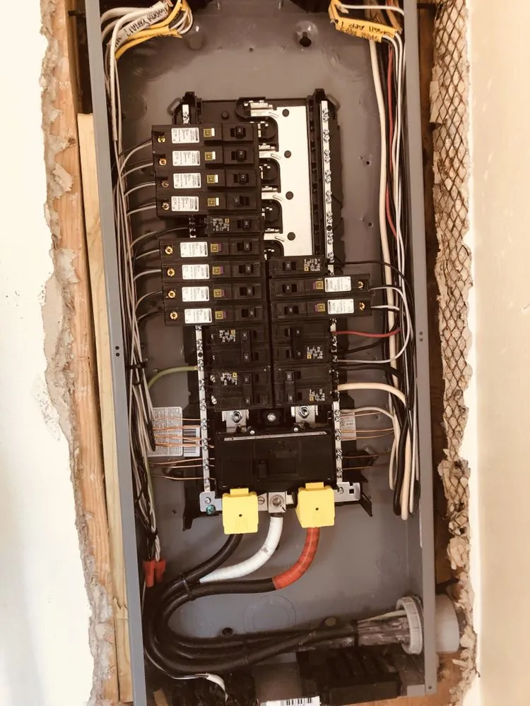 Certified electrician providing panel upgrade in Port St Lucie, FL - Imperium Electric