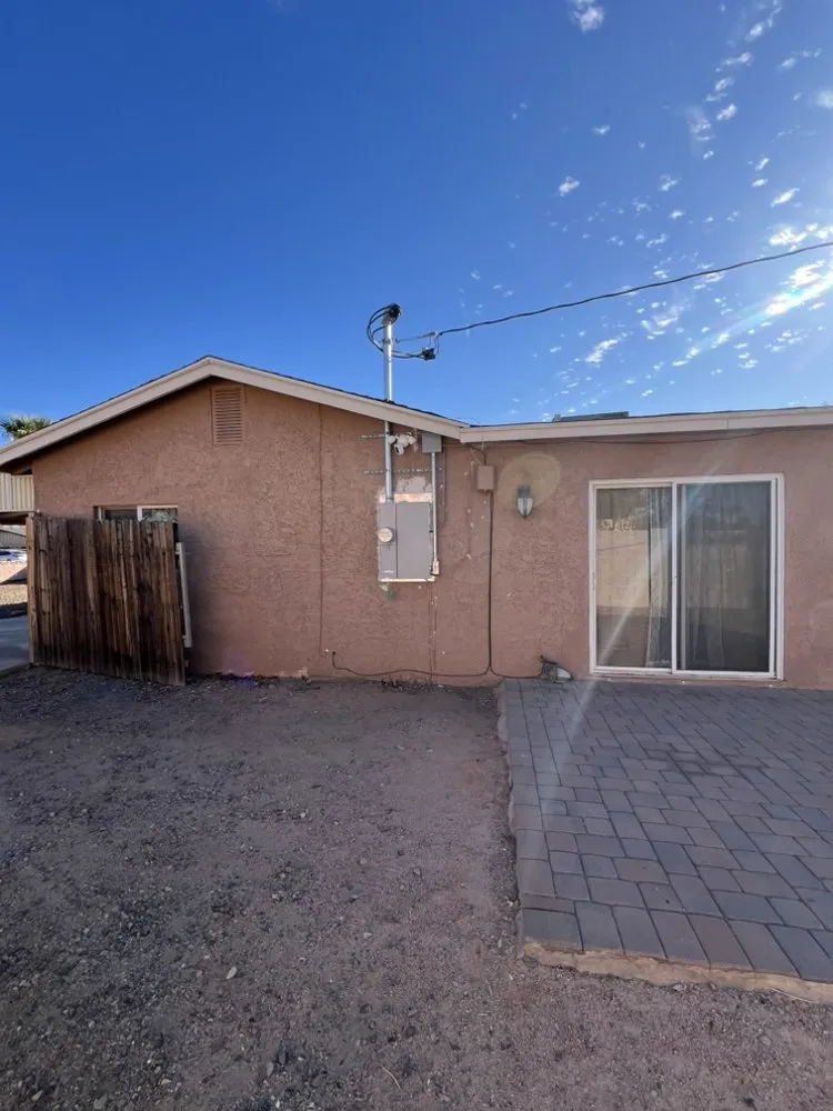 Slide of IM'S Electric