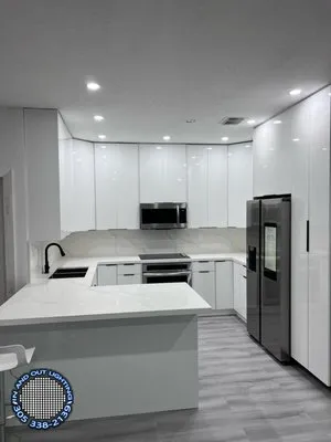 In And Out Lighting Logo