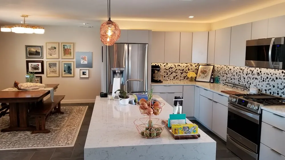 Slide of In Light Electric