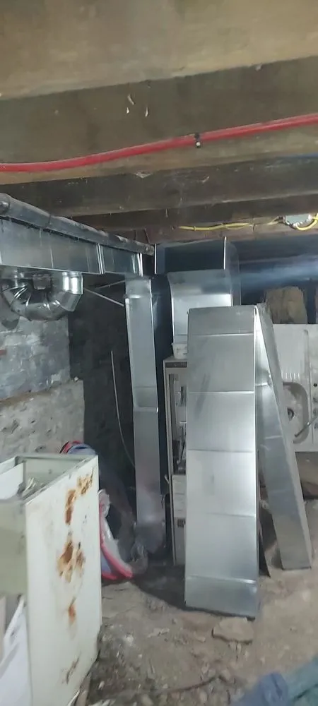 Trusted electrician providing emergency electrical service in , 