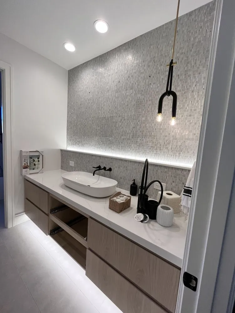 Slide of Inada Electric