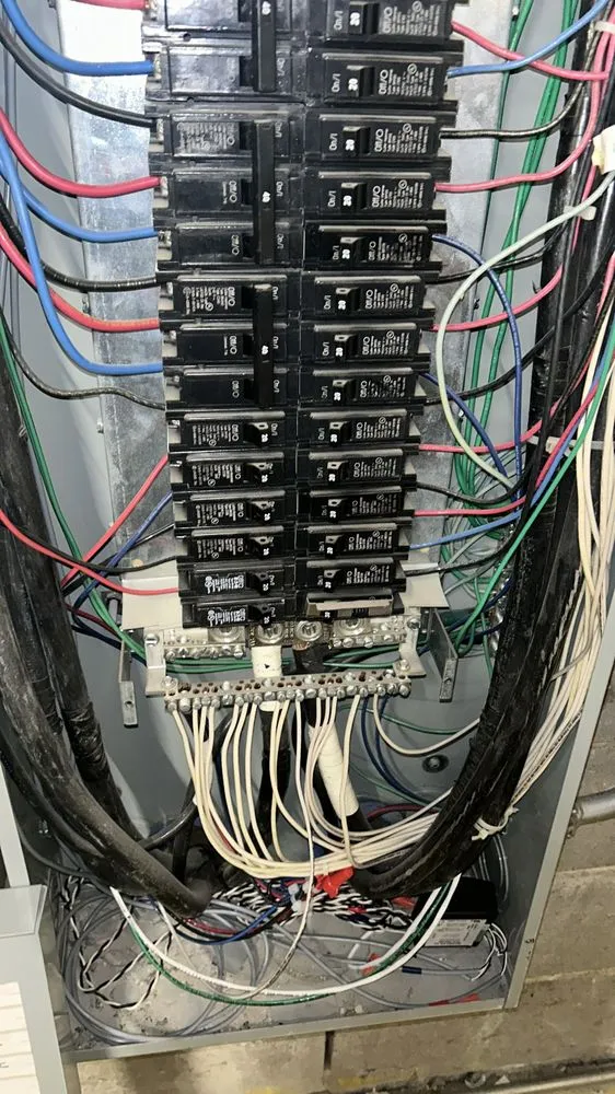Reliable electrician providing outlet and switch repair in West Milwaukee, WI - Incan Electric