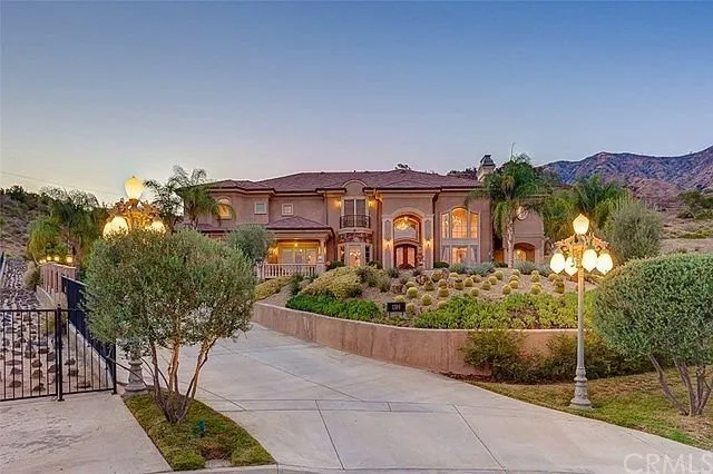 Slide of Inception Electric