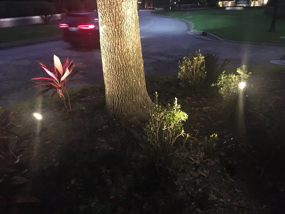 Expert electrician providing emergency electrical service in , 