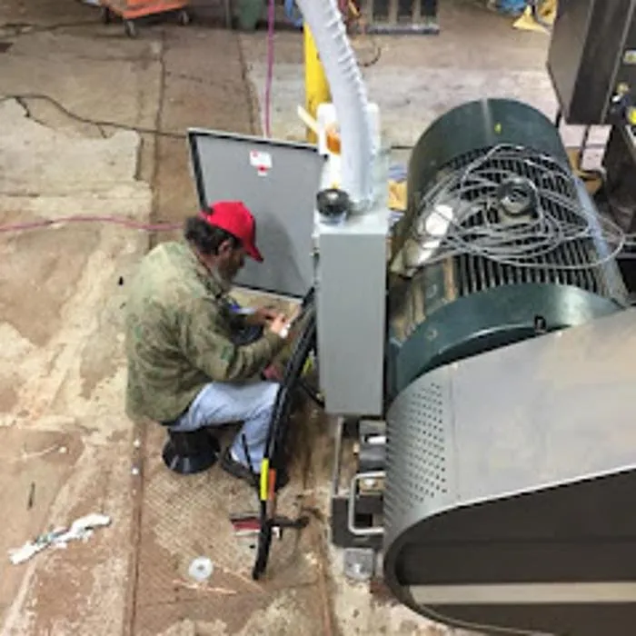 Emergency circuit breaker repair service in , - Indianola Electric