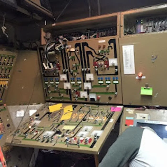 Expert lighting installation service in , - Indianola Electric